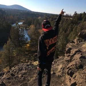 Meet your Posher, Andrue